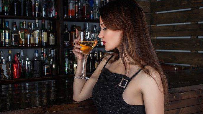 Drinking Alcohol Is Linked to Reduced Chances of Pregnancy