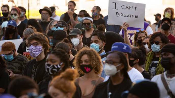 Staying Healthy Mentally & Physically While Protesting During a Pandemic