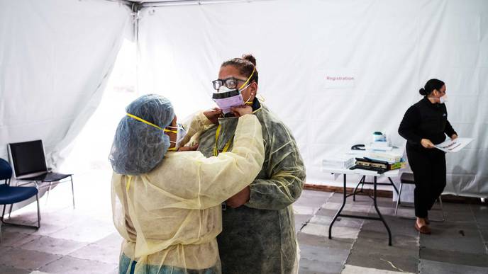 'Aerosol Boxes' Meant to Protect Health Teams from COVID-19 May Be Dangerous